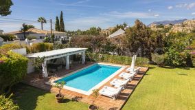 Villa for sale in Elviria, Marbella Est