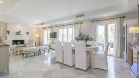 Villa for sale in Elviria, Marbella Est