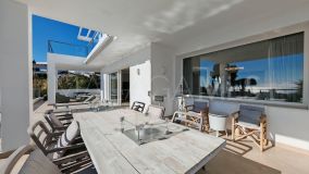 Villa for sale in El Rosario, Marbella Est