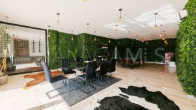 Villa for sale in El Rosario, Marbella Est