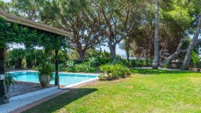 Villa for sale in Elviria, Marbella East