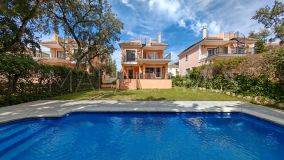 House for sale in Las Chapas, Marbella East