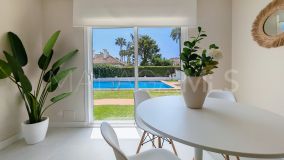 Bungalow en venta en Cortijo Blanco, San Pedro de Alcantara
