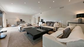 Villa en venta en El Rosario, Marbella Este