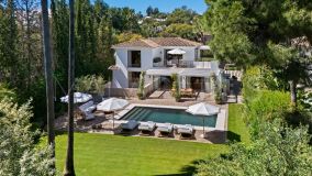 Villa for sale in Nueva Andalucia, Marbella