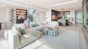 Duplex Penthouse for sale in Monte Halcones, Benahavis