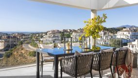 Buy duplex penthouse in La Morelia de Marbella