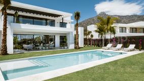 5 bedrooms villa for sale in Lomas del Virrey
