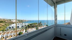Completely renovated duplex penthouse on the seafront in Estepona
