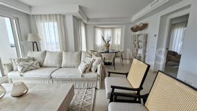 Lägenhet for sale in Aloha, Nueva Andalucia