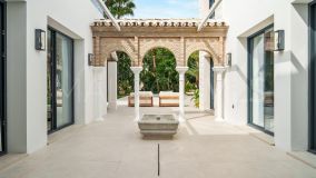 Villa en venta en Las Brisas, Nueva Andalucia