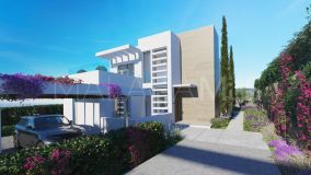 Villa for sale in Estepona Golf, Estepona West