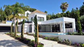 Villa for sale in El Paraiso, Estepona Öst