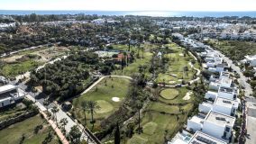 Villa en venta en El Campanario, Estepona Este