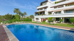 Lägenhet for sale in Hotel del Golf, Nueva Andalucia