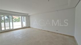 Lägenhet for sale in Aloha, Nueva Andalucia