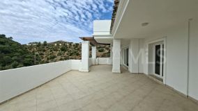Lägenhet for sale in Aloha, Nueva Andalucia