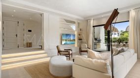 Villa for sale in La Alqueria, Benahavis
