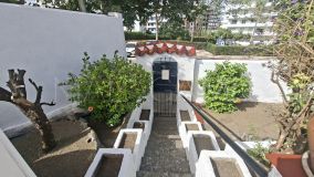 Maison for sale in La Campana, Nueva Andalucia