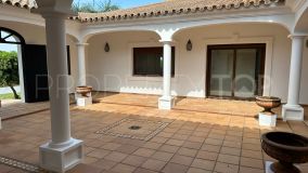 Zona G 5 bedrooms villa for sale