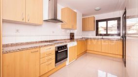 Wohnung zu verkaufen in Hacienda del Sol, Estepona Ost