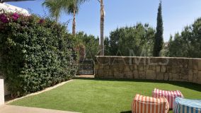 Apartamento Planta Baja en venta en Tee 5, Benahavis