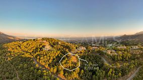 Plot for sale in La Zagaleta, Benahavis