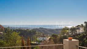 Villa en venta en El Madroñal, Benahavis