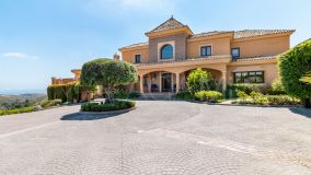 Villa for sale in Marbella Club Golf Resort, Benahavis