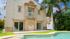 Villa zu verkaufen in Marbella