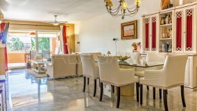 Wohnung zu verkaufen in Alhambra del Golf, Estepona