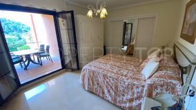 Buy Las Jacarandas apartment with 3 bedrooms