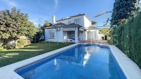 Villa for sale in Benamara, Estepona East