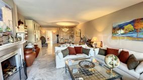 For sale apartment with 3 bedrooms in Alhambra del Golf