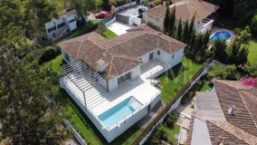 Villa en venta en Guadalmina Alta, San Pedro de Alcantara