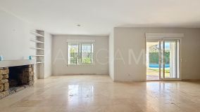 Villa zu verkaufen in Benamara, Estepona Ost