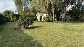 Villa for sale in Paraiso Medio, Estepona Est