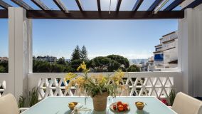 Lägenhet for sale in Playas del Duque, Marbella - Puerto Banus