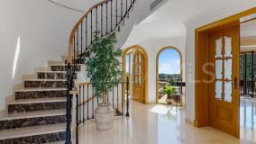 Villa for sale in Los Arqueros, Benahavis