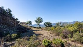 Superb plot with beautiful mountain views for sale in La Zagaleta Golf Resort, Benahavís
