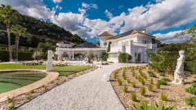 Villa for sale in La Zagaleta, Benahavis