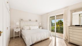 Villa for sale in Las Brisas, Nueva Andalucia