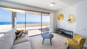 For sale penthouse in Marbella East with 3 bedrooms