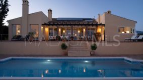 Villa for sale in El Padron, Estepona Est