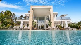 Villa for sale in Altos de Puente Romano, Marbella Golden Mile