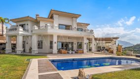 Villa en venta en Los Arqueros, Benahavis