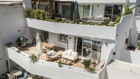 Apartamento en venta en Jardines de Andalucia, Nueva Andalucia