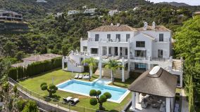 Villa en venta en El Madroñal, Benahavis