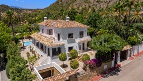 Villa for sale in Los Picos, Marbella Golden Mile