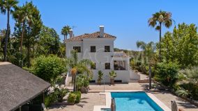 Villa for sale in Los Picos, Marbella Golden Mile